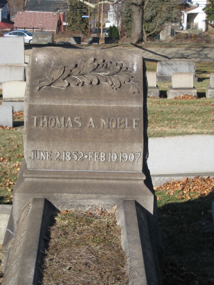 Headstone Thomas A. Noble.jpg