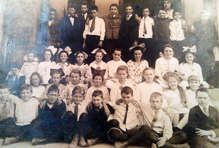 Fairhaven School Class Photos 1895.22 rs.jpg