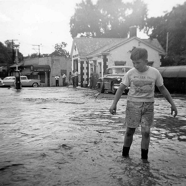 File:51 and 88 flood 6-56-2.jpg