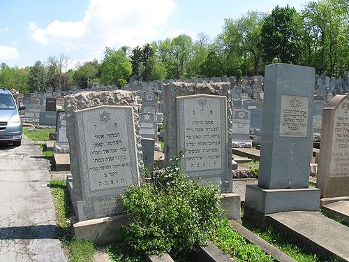 New Part Jewish Cemetery 6.jpg