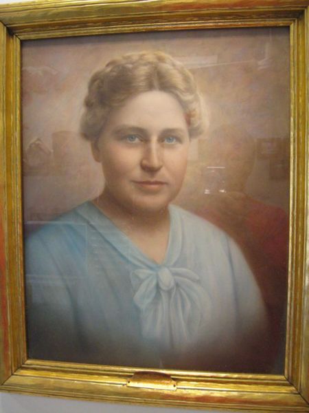 File:Harriet Duff Phillips portrait.jpg