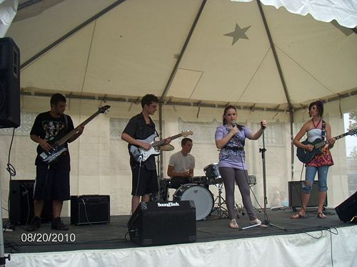2010 Cornfest entertainment Caruso's Music School 2.jpg